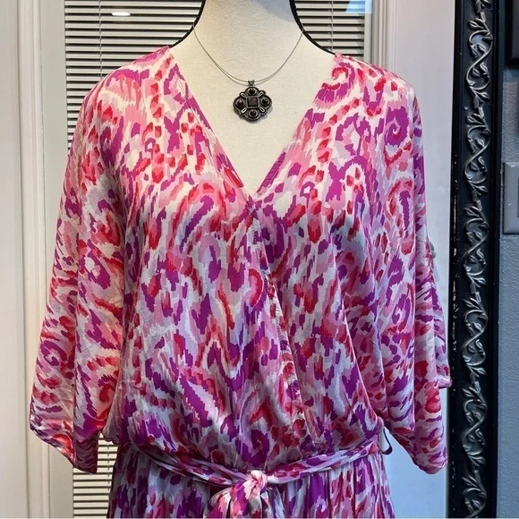 CUPSHE
Women's Pink Plunging
Loose Leg Romper new with tags size large - Picture 2 of 6